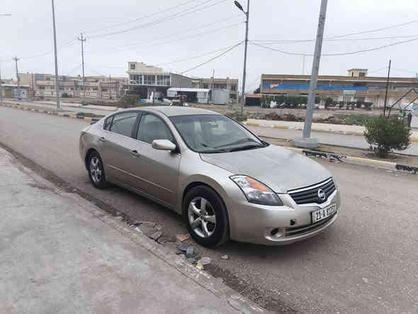 نيسان التيما 2009 خليجي سنويه جديده تريد تحويل أو وكاله  قطعه صبغ وحده والباقي مكفول من الصبغ جاملغ عكس السائق فقط كير محرك صدر كشرها حلو بيها شويه جراد مثل ما موضح بالصور 87 وبيها مجال بسيط مكان ديالى مندلي ***********
***********
