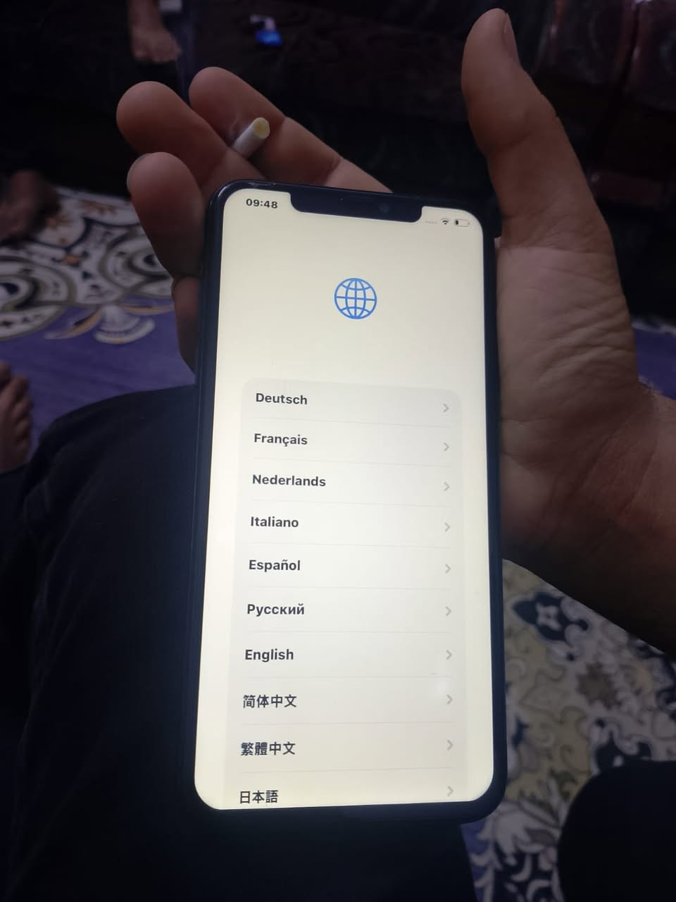 ‏جهاز 11 ‏بروماكس للبيع مقفول iCloud المكان بغداد مدينة الصدر ‏125 بيها مجال رقم الهاتف *********** واتساب
