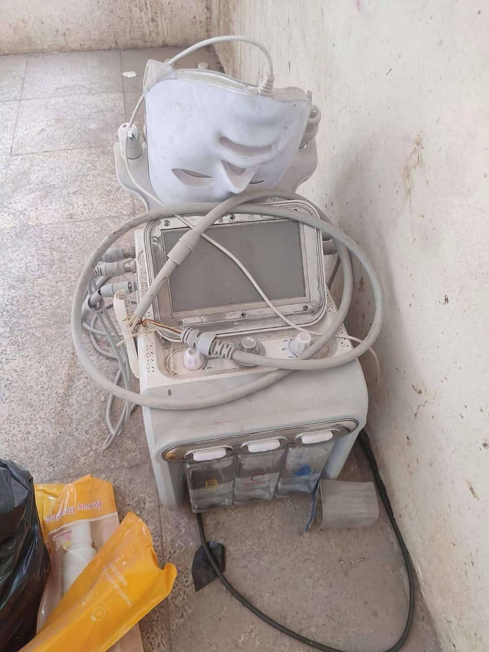 مساء الخير 
غراض صالون نظيفات جدا بأسعار مناسبة 
الاستفسار عالخاص


**إذا كنت صاحب هذا الإعلان وتريد حذفه لأي سبب، رجاءا أرسل رسالة إلى الدعم الفني**