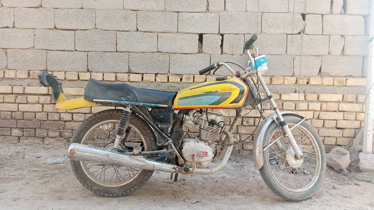 سلام عليكم دراجه كلك كلك دراجه خير من الله  *********** السعر 350 وبيه مجال
