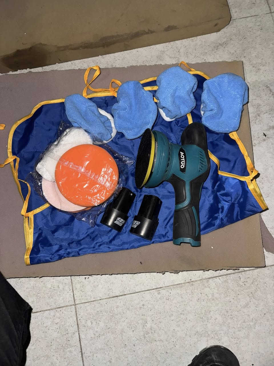 كوسرة بوليش شحن  8  درجات  و هزاز  بطاريات عدد 2  مع كامل ملحقاته جديد
سعر 45 مال بيع 
مكان كركوك حرية


**إذا كنت صاحب هذا الإعلان وتريد حذفه لأي سبب، رجاءا أرسل رسالة إلى الدعم الفني**