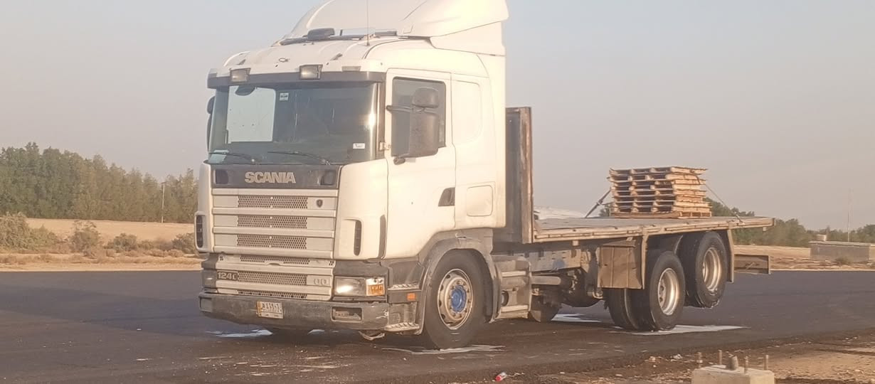 سلام عليكم سكانيه 2001 مكينه 8 
طخم تاير شرط التحويل ***********
المو شراي لا يخابر
