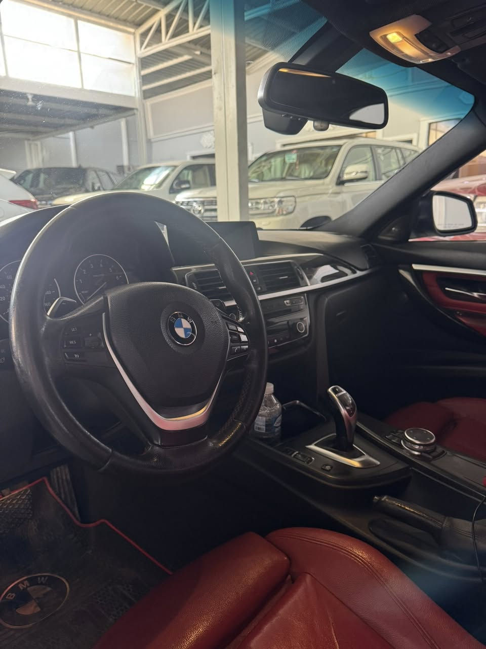 السلام عليكم
بي ام 328 موديل 2016 وارد امريكي حادثها جاملغ فول مواصفات 1/1 داخل احمر 4 سلندر تون تيربو ✈️

رقم اربيل تحويل او وكاله ..

مكاني بغداد 

*********** 

السعر 180$
