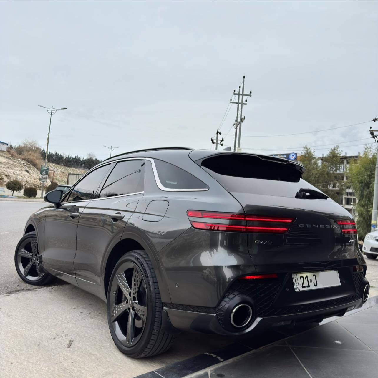 جينسس gv70 موديل 2024
ستة سلندر 3500 توربو
وارد امريكي - بدون حادث - بدون صبغ - بدون ارباك
رقم سليمانية
فئه السياره: Sport Prestige
16 سماعات Lexicon
ويل ٢١
كشن مساج
فول اوبشن للأخير  سبورت برستيج
رادارات محيطيه + كامره 360 
بانوراما + برده خلفيه 
كير ماوس + ماوس تحكم بالشاشه 
اوتو هولد + هاند بريك كهرباء 
نضام اوتو ستارت + حساسات امامي + خلفي 
داخل لون اسود جلد + تبريد وتدفئه كشنات اماميه
تدفئه كشنات خلفيه + تحكم خلفي بالتكيه 
تحكم بالتبريد شاشه لمس + تبريد منفصل عن الخلفي
كشنات كهرباء اماميه + جام 4 اوتو 
لد داخلي بلادي ؏ طول السياره 
صندوك كهرباء 
نضام ترحيب بالمرايا الاماميه + مرايا جانبيه قلاب عند الرجوع
ترحيب عند الدخول للسياره بالكشنات 
ستيرن كهرباء + دخول بدون مفتاح لمس من اربع ابواب
وبعد هواية مواصفات

سعرها ٤٣٠ ورقه 
43,000$ وبيها مجال بسيط

رقمي : ***********
العنوان السليمانية
