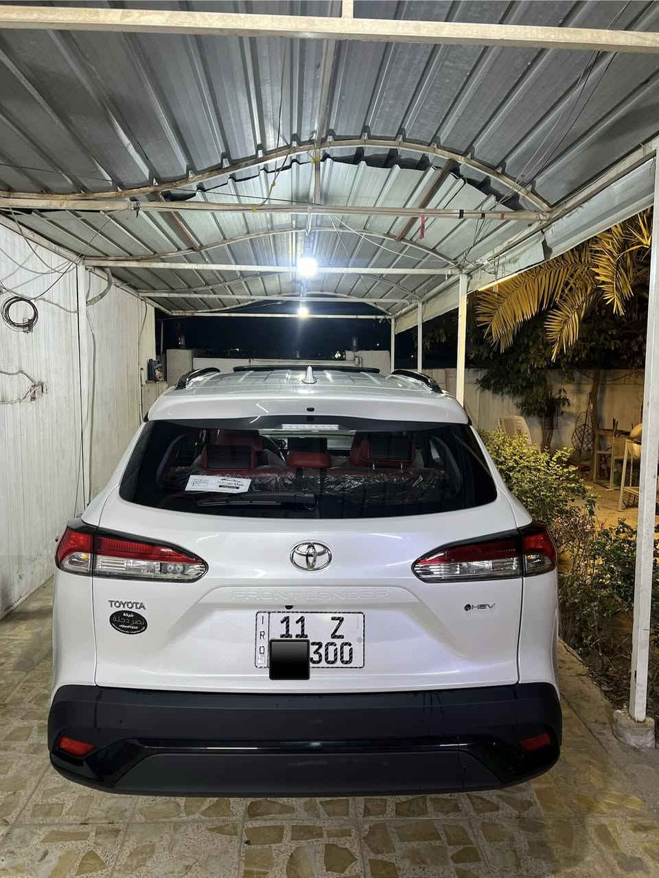 السلام عليكم للبيع فقط 
فرونتلاندر 2025 تجميع صيني 
رقم بغداد باسمي ماشية 4000km
مواصفات السيارة:
بصمة + بصمة ابواب 
فتحة سقف
كشن كهرباء
شاشة كاربلاي
فول تحكم ستيرن 
اوتو هولد
هاند بريك بصمة
داخل جلد احمر بلادي
رادار و تحديد مسار 
حمالات بلاك بيانو
ويل كب
بلوجكتر 
السيارة نظيفة كلش و بعدها على وضع الزيرو و كاعياتها موجودة و معتني بيها كلش و احلى من الصور 
السعر 27 مليون و 300 مجال كلش بسيط 
مكان السيارة بغداد الرصافة 
هـ***********
