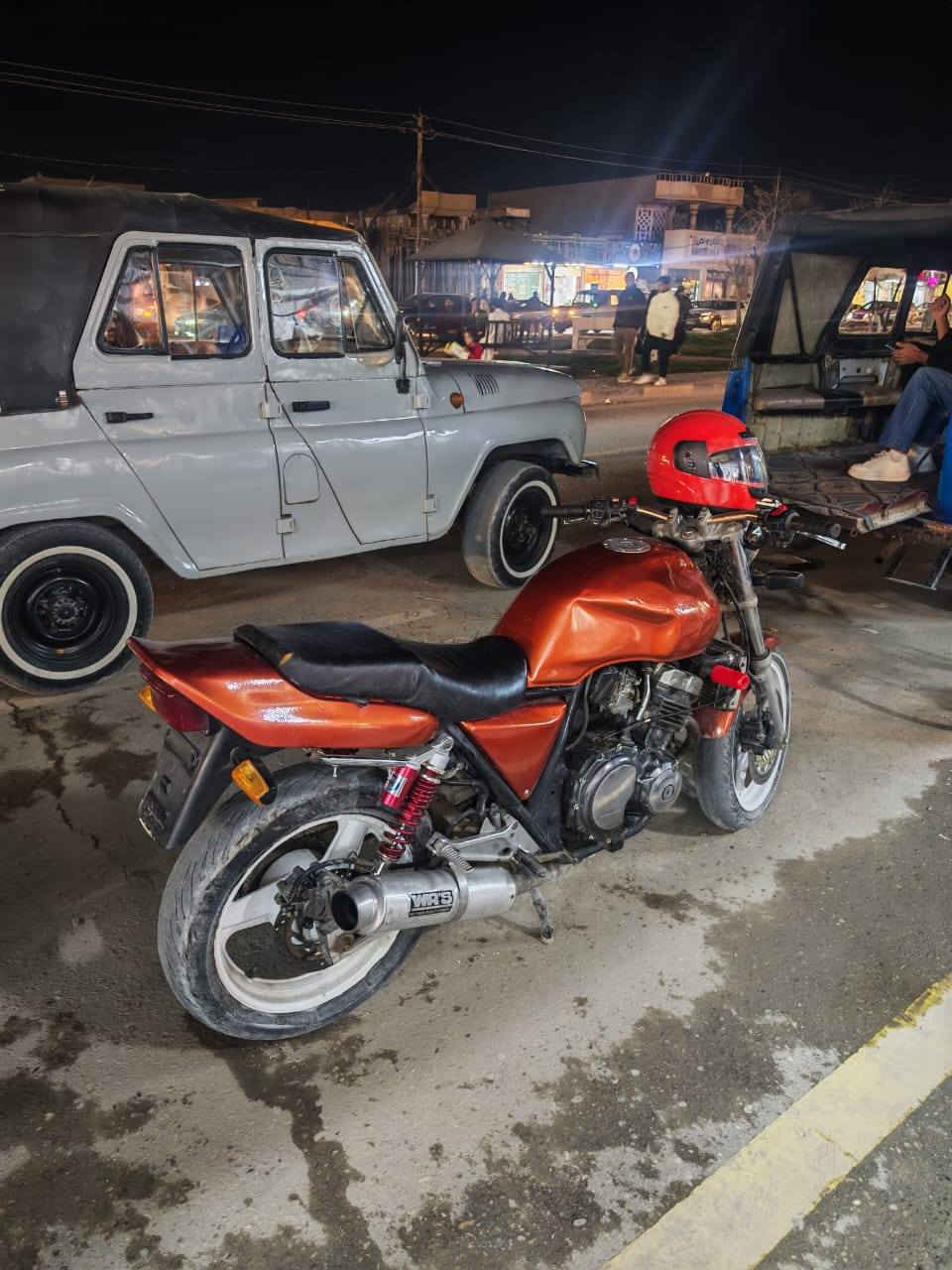 سلام عليكم بيع مستعجل 
15 ورقه وبيها مجال  

سي بي فور جيل اول 16 ولف

مكينه رصاصيه ومعروفه هاي المكينه شكد قويه 

الدراجه مجفته صار 20 يوم شغل درجه اولى وانطي بي ضمان 

شرط فول نعومه

راديتر جديده مي كله اخضر 

دهن امزول 

نوقصهة بسيطه 

اوراق كامله كمرك مدفوع 

عنوان الديوانية قضاء عفك 

*********** بيع مستعجل
