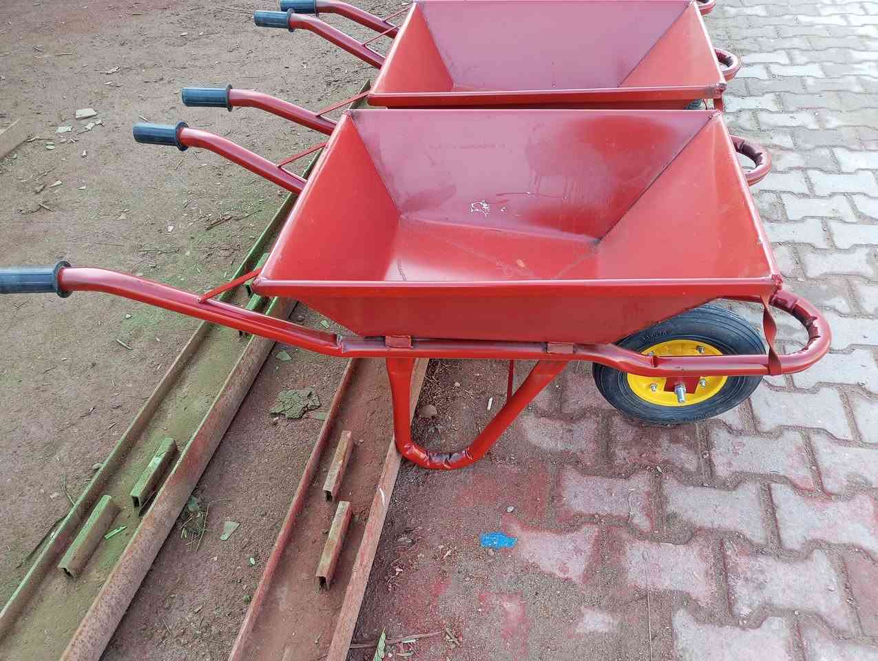 معمل عرباين العامريه عربانه يذا مو فول مو قبول مليم ونص تقيله ب 38 مكان لمعمل عامريه الفلوجه قرب عمارت حجي غازي لمناع هذا رقم صاحب لمعمل ***********
