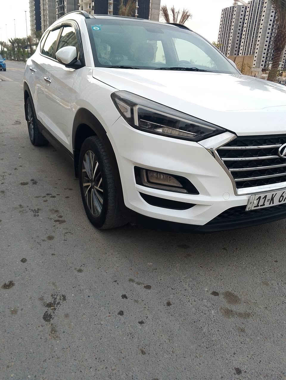 توسان ٢٠٢٠ شركت الكاصد ٥ عدسات فول الفول  ماكو داعي اشرح المواصفات فول نضيفه جدن  كلش حلوة مكينه ٢٠٠٠ دوش مكينه وكير بلاد ما مفتوح بدون تنقيص بدون بخار السيارة بهه بنيد وجاملغ مصبوغ و الجاملغ الثاني شويه بي صبغ نص والباقي مكفول بيع أو مراوس العنوان بغداد الكرخ حي الجهاد ١٧٨ وبيهه حك جيتك ***********
