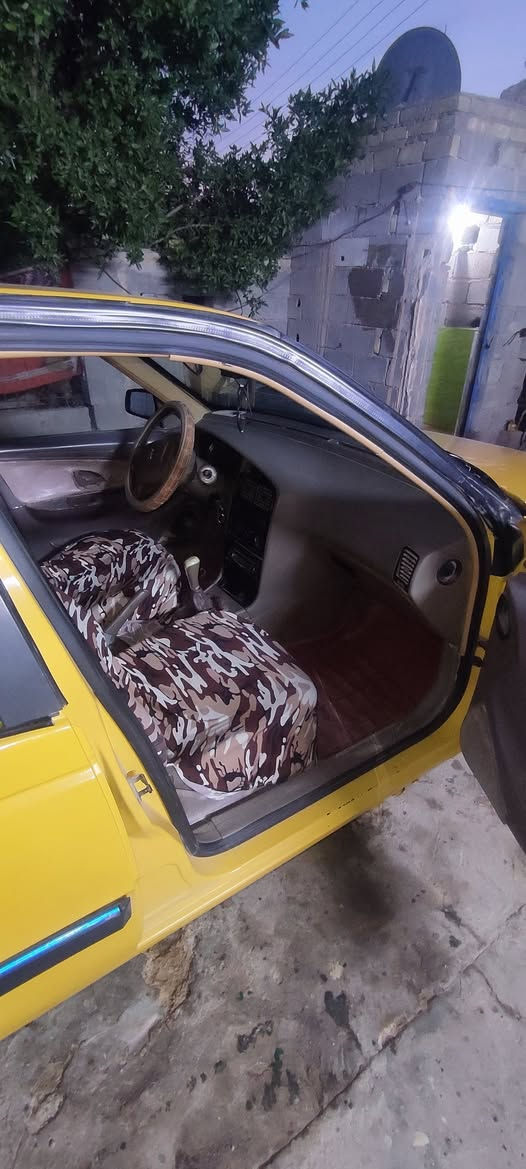 بيجو 405 لميس 12 سنويه ل 28  سياره مصنوعه عن جراد شرط تخم تاير باتري حدادين تبريد السياره عوزه بطاين بوب 
لا توجد ظربه شرط  السعر 32 بي مجال تفاصيل اكثر  اتصال ***********
