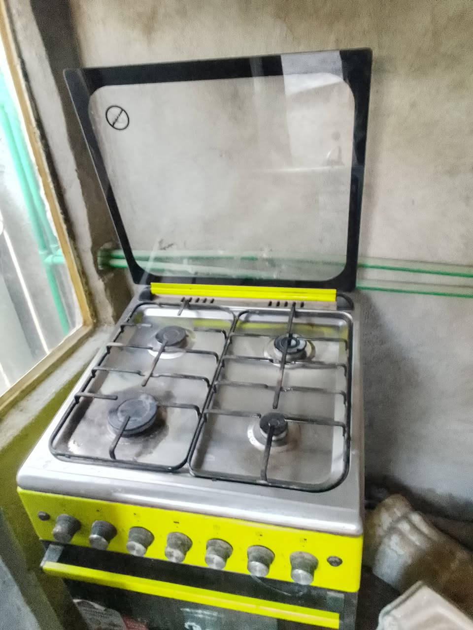 طباخ وغساله وسبلت لبيع والسعر مناسب جداً الي بحب يشتريهن يتصل على رقمي *********** واذا اكو بياع شره بعد احسن لئن عندي بعد اعراض نوواعم جزاكم الله خيرأ
