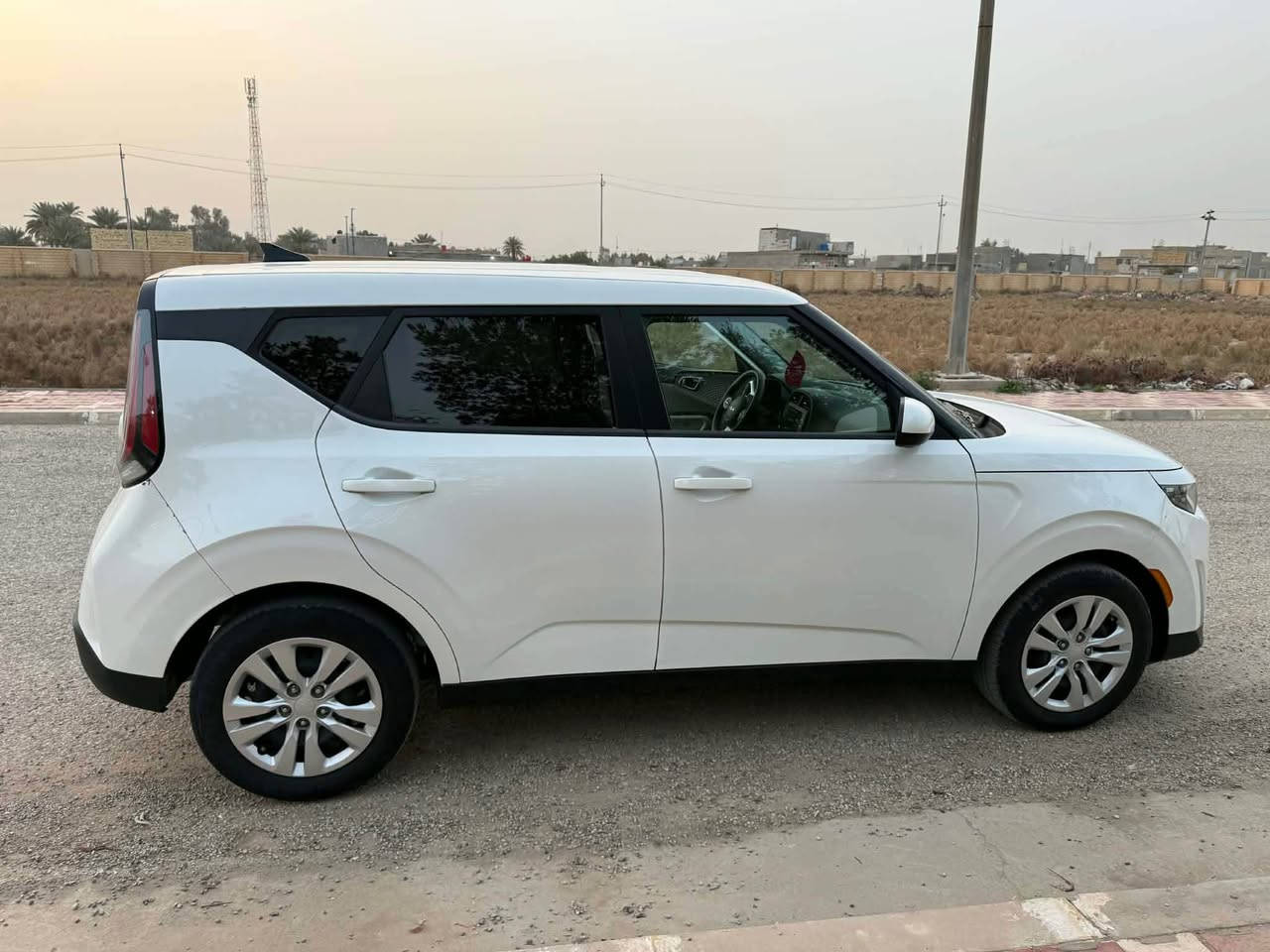 سلام عليكم للبيع كيه صول موديل 2024 موصفات تحكم جهتين حاكيه مانع نزلاق شاشه كبيره ولمس كامره دواره توقف ذاتي السياره مكفوله من الصبغ التبديل والغرق كفاله عامه ماعدا فقط بارد خفيف بخشم الجاملغ والسونار منشور وياها داخل بيجي بلادي حجم المحرك 2000 دوش دخول جديد السياره حره جايه بسمي بدون رقم تترقم جميع المحافظات بيها رقم فحص
تخم تاير جديد شادلها
دوشمة ارضيه جلد وجنطه
كشنات مدوشمه
حتى الجامات الخلفيه مبدلات
للاتصال *********** المحاويل, بابل
