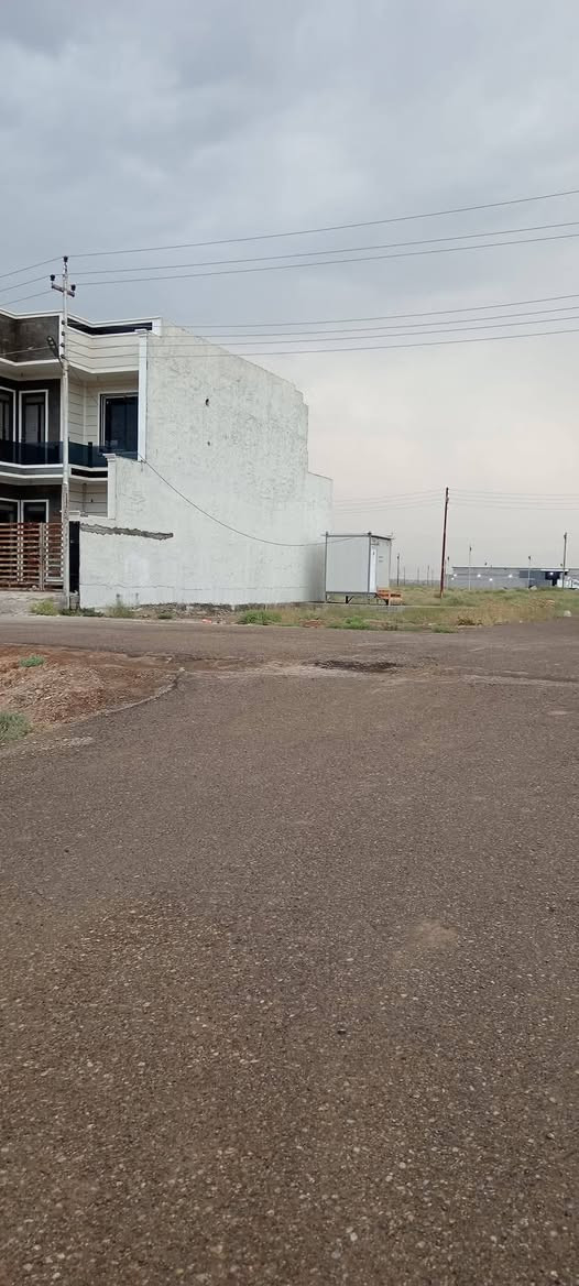 قطعة ارض 200مترللبيع في مجمع الفرسان طريق لحديد طابو زراعي سند25 بيع مستعجل ضروف خاصه السعر17 مليون ***********
