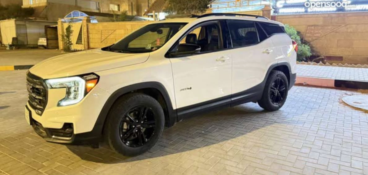السلام عليكم 
جمسي تيران دينالي  AT4 GMC DENALi موديل 2022 السياره اعلى مواصفات ب التيران فول الفول شنو ببالك مواصفات بيها 
{1} بانوراما
{2} كشنات جلد اسود تدفئه تبريد (اصل) 
{3} كاميرا دواره ستيرن
{4} شاشه كبيره (ايباد) للتحكم في ايعازات السياره
{5} تبريد قطعتين امامي خلفي
{6} لايت زنون + كشاف+ حاجب زنون
{7} عداد المسافات 43الف
{8} منافذ USB امامي خلفي
{9} سستم صوت متكامل
{10} تحكم سترين جهتين
{11} نضام ABS مانع انزلاق
{12} كشنات كهرباء
{13} كشن ذاكرة
{14} رادار امامي
{15} ايرباك دركة فقط
{16} جنطة كهرباء
{17} بصمة 4 باب
{18} تشغيل عن بعد
{19} فور ويل 
{20} رادار جانبي (نقطة عمياء)
{21} سايد بريك بصمة
{22} رادار خلفي
{23} ويل كب حجم 19 
{24} يدات و مري نيكل 
{25} كشنات تدفئة تبريد
{26} كير 10 نمر مع البك ( R ) 
{27} دبل صالنصه نيكل اصل
{28} شاحن وايرلس
{29} السيارة ذات قدرة 262 حصان 
{30} عارضة بيانات على دشبول الامامي 
{31} من 0 الى 100 كم في 6.0 ثانية
{32} حساسات خلفية
{33} بانوراما 
{34} دواخل مطعم صاج
{35} كامرات 360 درجة 
{36} باقي المواصفات غنيه عن التعريف

حادثها / تبديل العرضانيه الخلفيه + رش كلير فقط رش ب صندوق والمداكر الخلفيه بدون حادث بدون معجون السياره تقرير مياه امطار  لدوسه فقط  السياره كفاله عامه
بيها عيوب بسيطه ب تحميل بلحاويه موضحه بصور 

بصره حره ب اسمي تحويل ثاني يوم 
ماشيه 50 ألف كم 
ترهم مراوس حسب القناعه 

السعر 205 مجال جدآ بسيط وماكو AT4 بدون حادث بهيج سعر والله يرزق الجميع
لتواصل ***********
