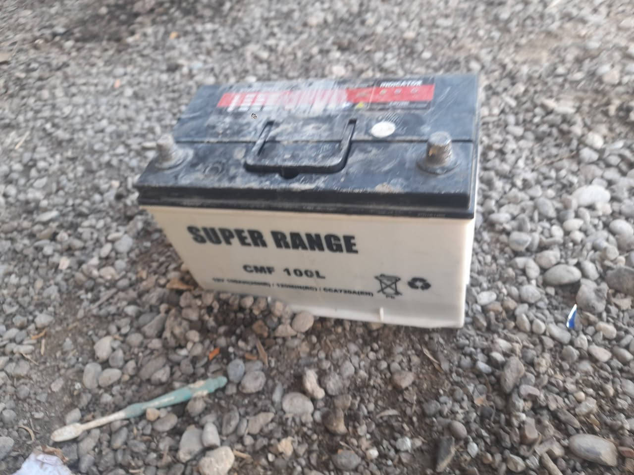 السلام عليكم يوجد باتري حجم صغير ١٠٠ امبير مستخدم سبوع الشراي يجي خاص والله محييكم الجميع 🤙


**إذا كنت صاحب هذا الإعلان وتريد حذفه لأي سبب، رجاءا أرسل رسالة إلى الدعم الفني**