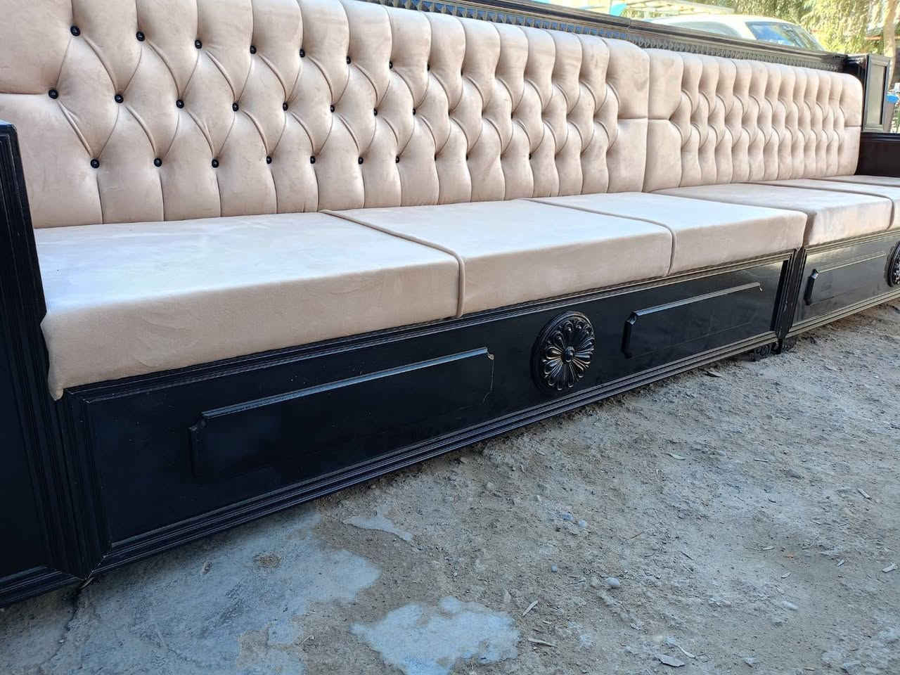 سلام عليكم 
معمل الزهيري لعمل جميع انواع الدواوين والتخومه حسب طلب وجميع موديلات تركيه حسب طلب زبون 
مواد العمل 
بلوك بلاويد  18ملم
خشب جام روسي انج تارس 
اسفنج هاي اكسترا 10سم ضغط 
اجود انواع الاقمشه التركيه مبطن من شركة السلطان 
للاستفسار مراسله ع خاص او الاتصال ع رقم ***********واتساب 
بادارة حسين الزهيري
