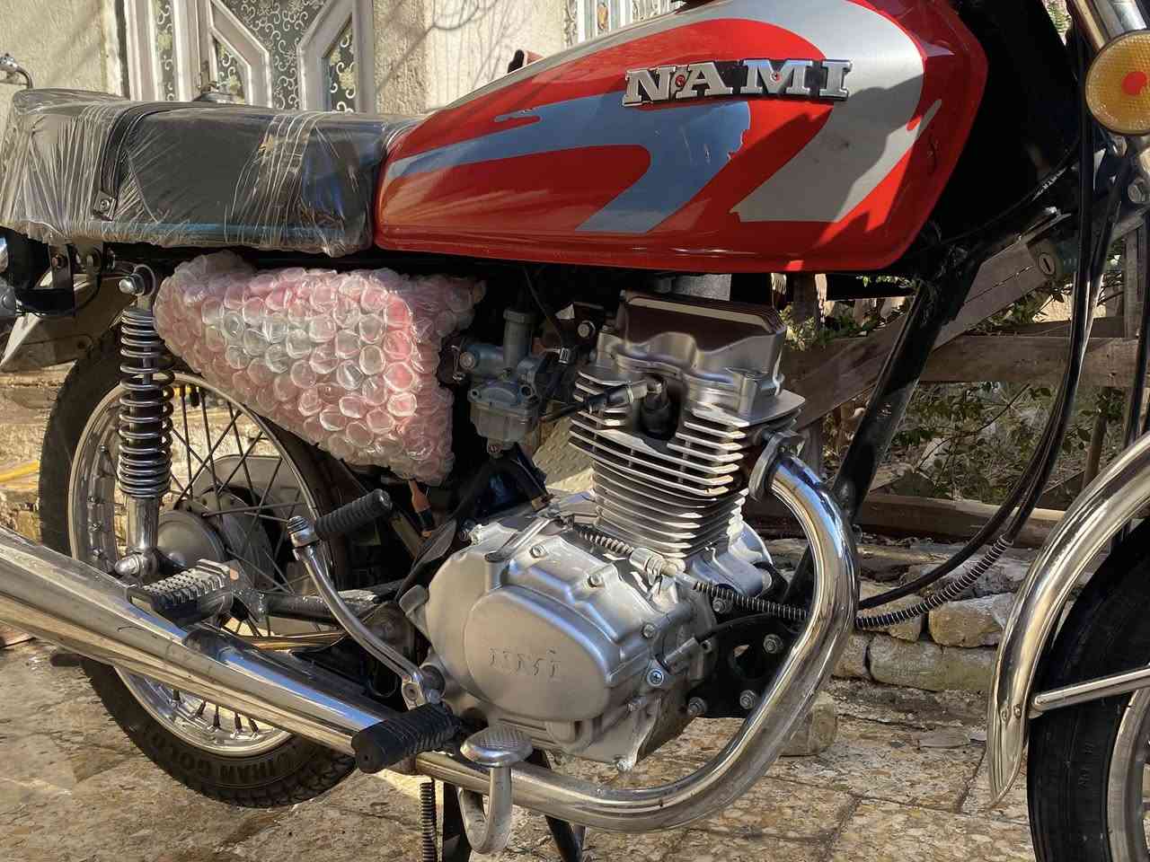 السلام وعليكم دراجه نامه تعمير الشاصي ٢٠١٠ اوراق اصولي والتعمير ٢٠٢٥ مكفوله الدراجه من كلشي وكيلها شارع بغداد كاضم ابو جواد رقم الهاتف***********
