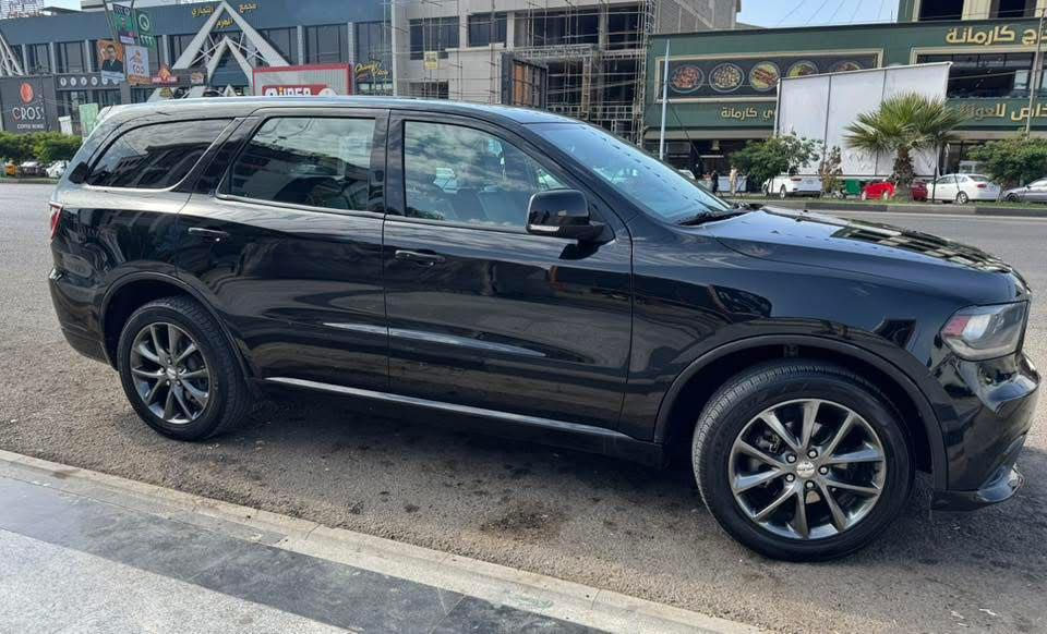 دورانكو موديل 2017 مواصفات   gt معروف مواصفات   سيارة داخل عراق كلين. بس بلعراق صاير قبغ صندوق صبغ. يعني قطعة وحدة صبغ. سارة بأسمنا جديدة سيارة. مكان سيارة كركوك. 
سعر سيارة 230 
***********
