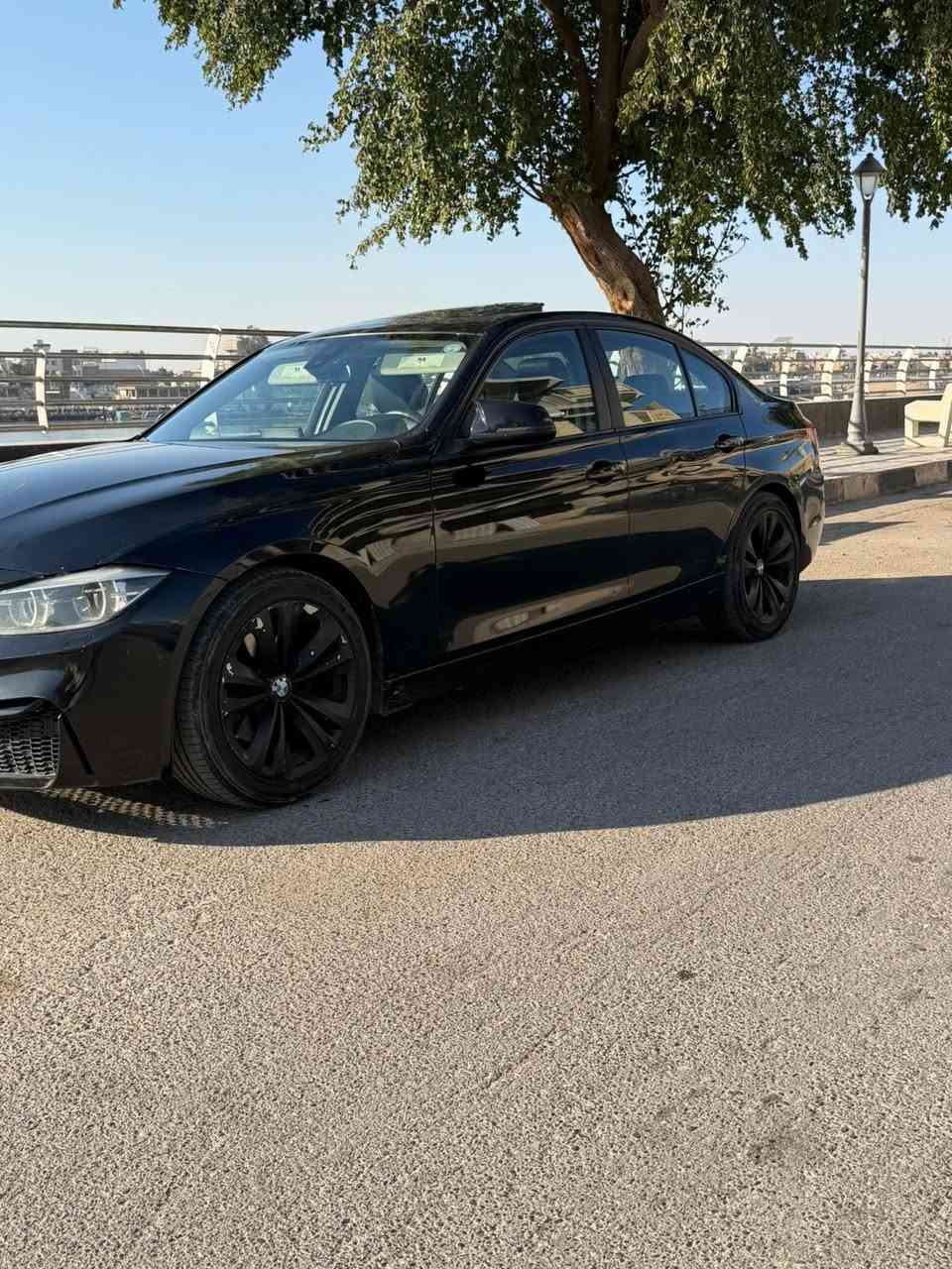 Bmw 320i
موديل2018رقم اربيل حادث3 قطع فول مواصفات لون اسود مكاني بغداد السعر 135 
***********
