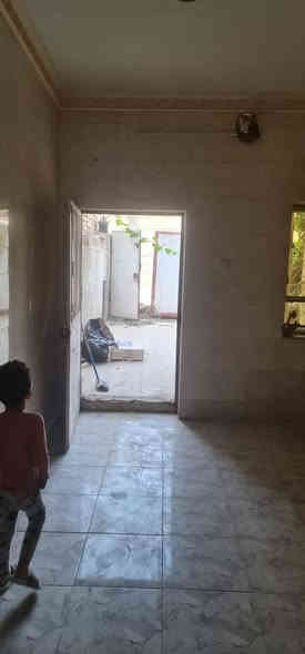 السلام عليكم مشتمل للايجار 100متر 
العنوان بابل حي العسكري شارع 30مقابل حسينية البتول 
للاستفسار ***********
