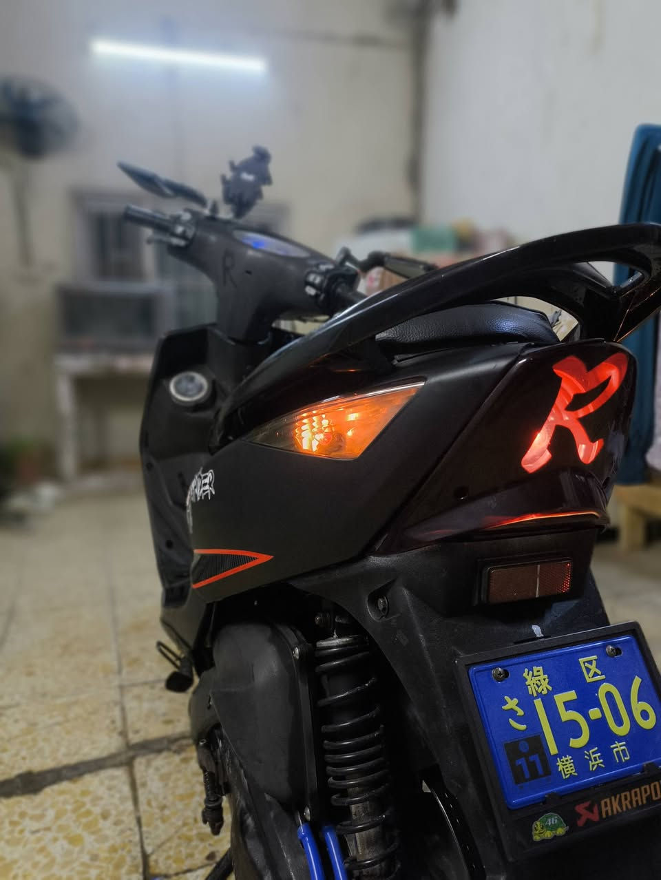 ماكس ثعلب  مغلف بلون اسود طافي لونها سلفري شلخ مابي تغليف للجماليه تفحص وتشوف مكينه مكفوله كلج خلفي رياضي السعر 850 وبيها مجال او مراوس بماكس عدله مكاني نجف للستفسار ***********
