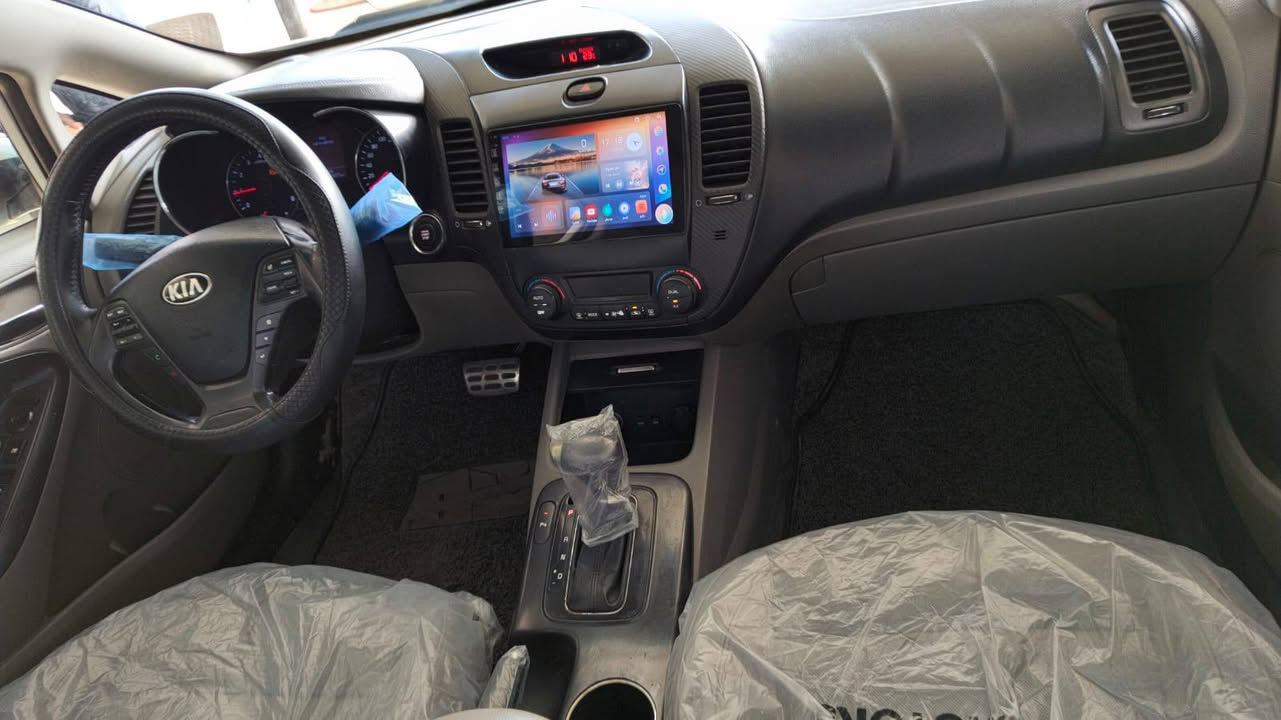 سيراتو 2014
فول مواصفات فتحه شفتات بصمه قطعتين تبريد شاشه تبريد بيانو تحكم ستيرن بصمه ابواب اشاره ترحيب وضعيات قياديه  سبور يكو نومري  مري شفط   تخم تاير صدر جديد محرك 1600 دوش جاملغات اماميه بارد مكفوله من صبغ ***********
