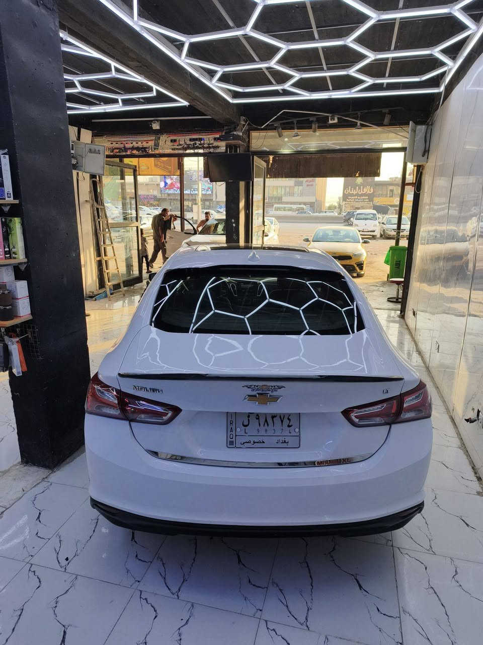 ماليبو ٢٠٢٠ للبيع
موصفات فووول للاخير 

تدفئه/تبريد. بانوراما / اوتو ستوب/ تشغيل عن بعد

شاشه جبيره/السياره جاهزه ربع متصرف عليها مكاني بغداد زيونه 

بيها جاملغات اماميه وبنيد شواصي لغود كفاله كير ومحرك هاون خير من الله سعرها ٩٧ وبيها مجال 

للستفسار ***********
