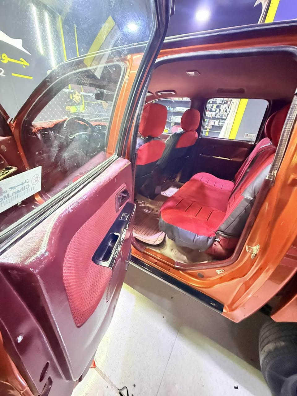 ئەم سەیارە جوانە بۆ فرۆشتن مۆدێلی ٢٠١٣ مەکینەو گێڕی بەشەرت مەکینە بەخە سەنەوێ عاجی لە گەڵە نە سبوخی هەیە نە زەربە هەموو گیانی بەشرت دینارێک مەسرفی نیە ماڵی دۆستە نرخی ٣٨ گڵا و ماعەمەلەیەکی برایانە 
ژ.م *********** كالار, السليمانية
