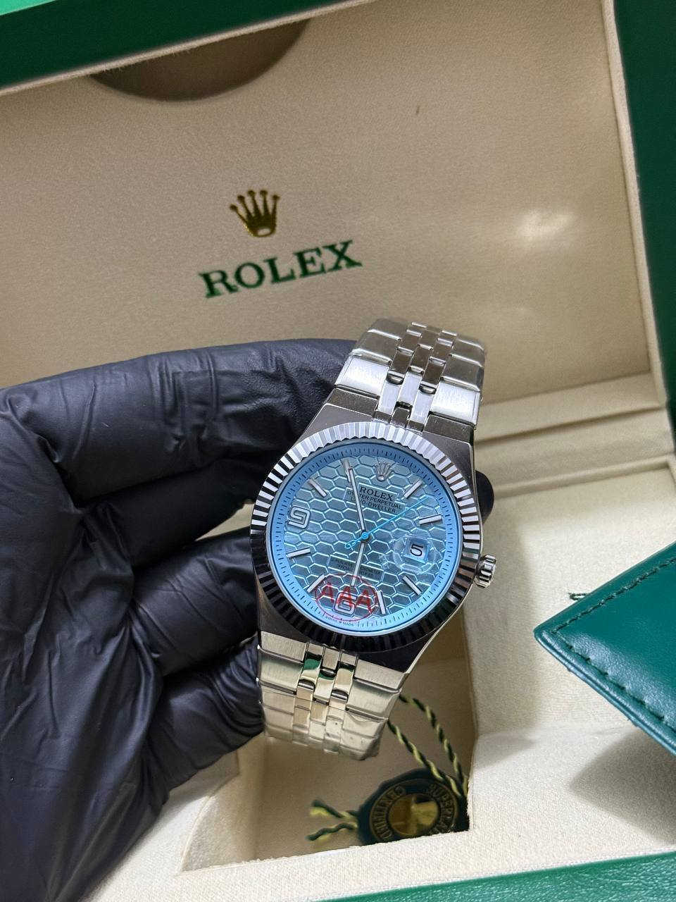 ساعة رولكس ماركه Rolex Land-Dweller  مختمه مع كارتات الضمان والكتيب الخاص بيها و علبتها الملكيه عل اول تم 22 بالعافيه


**إذا كنت صاحب هذا الإعلان وتريد حذفه لأي سبب، رجاءا أرسل رسالة إلى الدعم الفني**