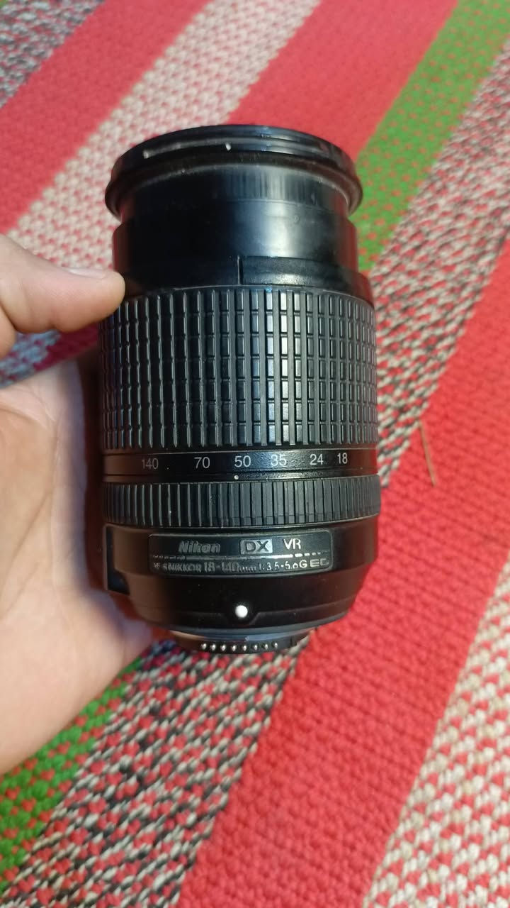 كامرا نيكون 7000 نضيفه وحلوه مال بنيه واستخدام شخصي 
ملحقاتها عدسه 18 ـ140

شاحنه الاصليه ام الفيشه شرط

بطاريه الاصليه شرط فسفوره

حزام كتف

رام 16 كيكه 

موجود توصيل 

السعر 450 الف


**إذا كنت صاحب هذا الإعلان وتريد حذفه لأي سبب، رجاءا أرسل رسالة إلى الدعم الفني**