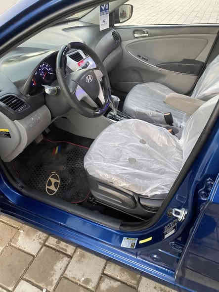 السلام وعليكم
للبيع او للمراوس باقل من سعره 🚒🚒🚒🚘🚘
هونداي اكسنت موديل ٢٠١٧
رقم أربيل الجديد تريد تحويل تريد وكاله
السياره وارد امريكي محرك ١٦٠٠
السياره حادثه باب وجاملغ بدون دواخل والباقي ليبل واحد 
شاشه كاميرا  غرفه جديده
ماشيه ٧٧
السياره جديده كلش بمعنى الكلمه
السعر ٩٥
***********
مكانه بغداد الامين ٢
