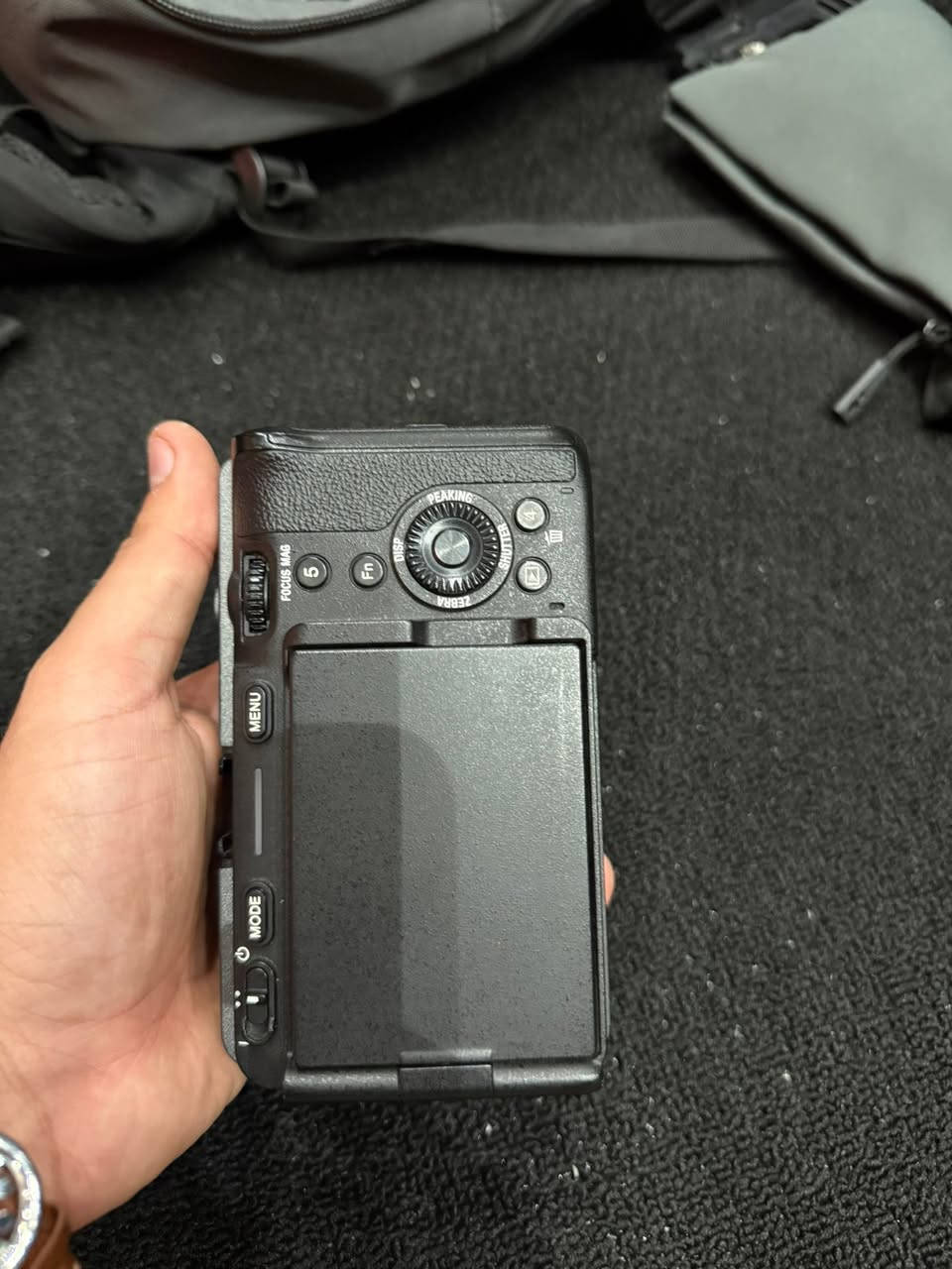 � للبيع | Sony FX3 (Body Only)
كامرة Sony FX3 بدي فقط، بحالة جيدة جداً.

▪️ السعر: 4,250,000 دينار عراقي
▪️ قابل للتفاوض بشكل بسيط
▪️ الكارتون الأصلي موجود
▪️ الشاحنة الأصلية موجودة
▪️ القباق (الأغطية) موجودة

للاستفسار أو المعاينة يرجى التواصل على الخاص


**إذا كنت صاحب هذا الإعلان وتريد حذفه لأي سبب، رجاءا أرسل رسالة إلى الدعم الفني**