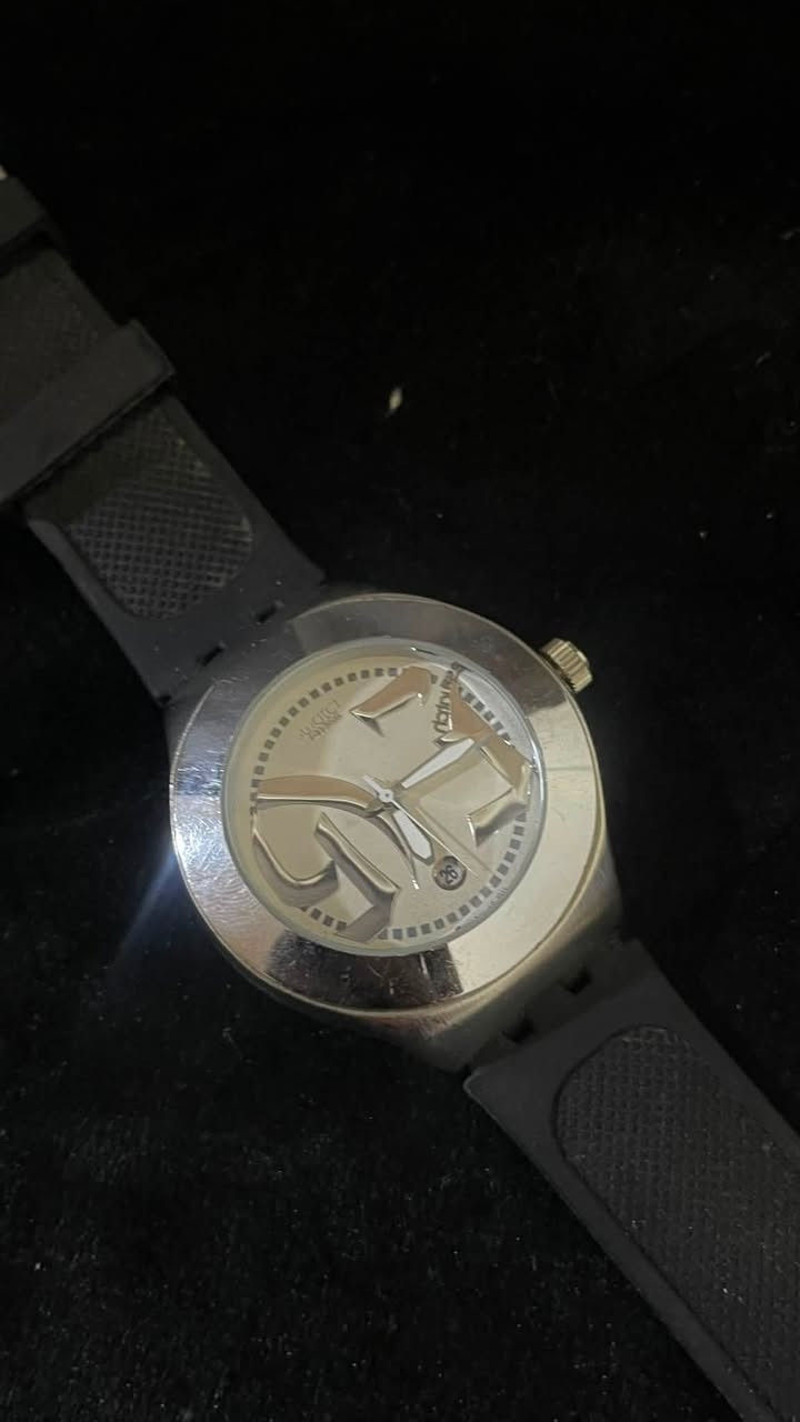 ⌚️ SWATCH
ستايل يلفت النظر من أول نظرة 😎

إذا تحب الساعات المختلفة والمميزة، هاي إلـك!
تصميم عصري بوجه أبيض وأرقام جريئة، مع سير أسود مريح يناسب اللبس الكاجوال واليومي.

✔️ شكل أنيق وفخم
✔️ تاريخ يوم بالشاشة
✔️ خفيفة ومريحة باللبس
✔️ تناسب الشباب وأصحاب الذوق

مو كل ساعة تشوفها تبقى بالبال… هاي تبقى. 🔥
إذا عجبتك لا تتردد، راسلنا واحجزها قبل لا تخلص. ⌚


**إذا كنت صاحب هذا الإعلان وتريد حذفه لأي سبب، رجاءا أرسل رسالة إلى الدعم الفني**