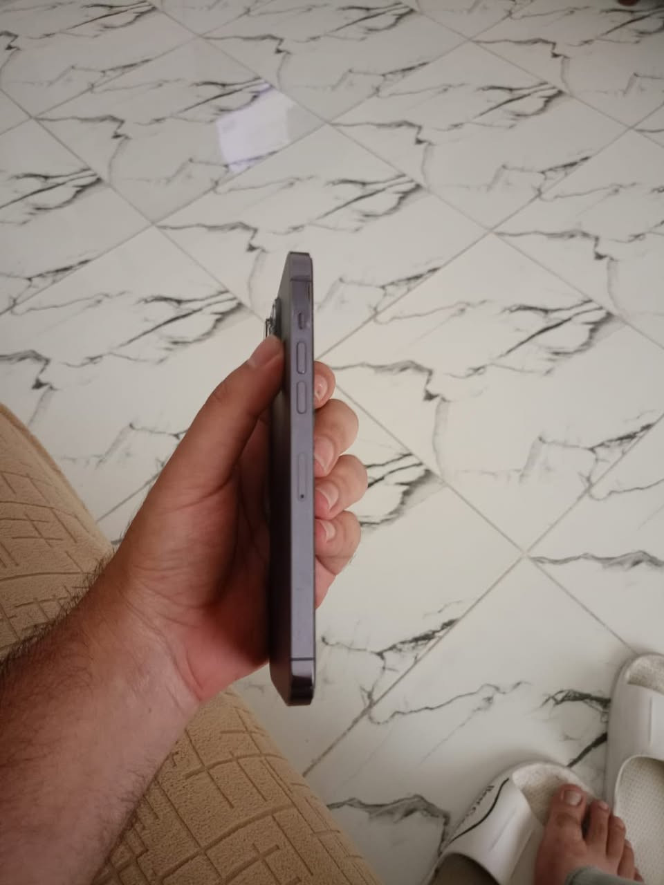للبيع iPhone 14 Pro Max بحالة ممتازة جداً، جهاز شركة ونظيف كلش وما بي أي ملاحظة.
📱 دبل شريحة (Dual SIM)
🔋 صحة البطارية كانت 95%، وبعد التحديث الأخير صارت 85%
✅ الجهاز شغال بكفاءة عالية وماكو أي مشاكل
✅ استخدام شخصي ومحافظ عليه
✅ كلش مرتب وجاهز للفحص

للمهتمين مراسلة خاص او واتساب ***********
