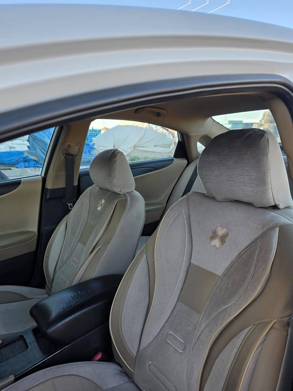 السلام عليكم ورحمة الله وبركاته اخوان سوناتا البيع مديل 2013 وارد خليجي كلين بعده صبغ ما بيهة عل شرط هاذ الرقم ***********
