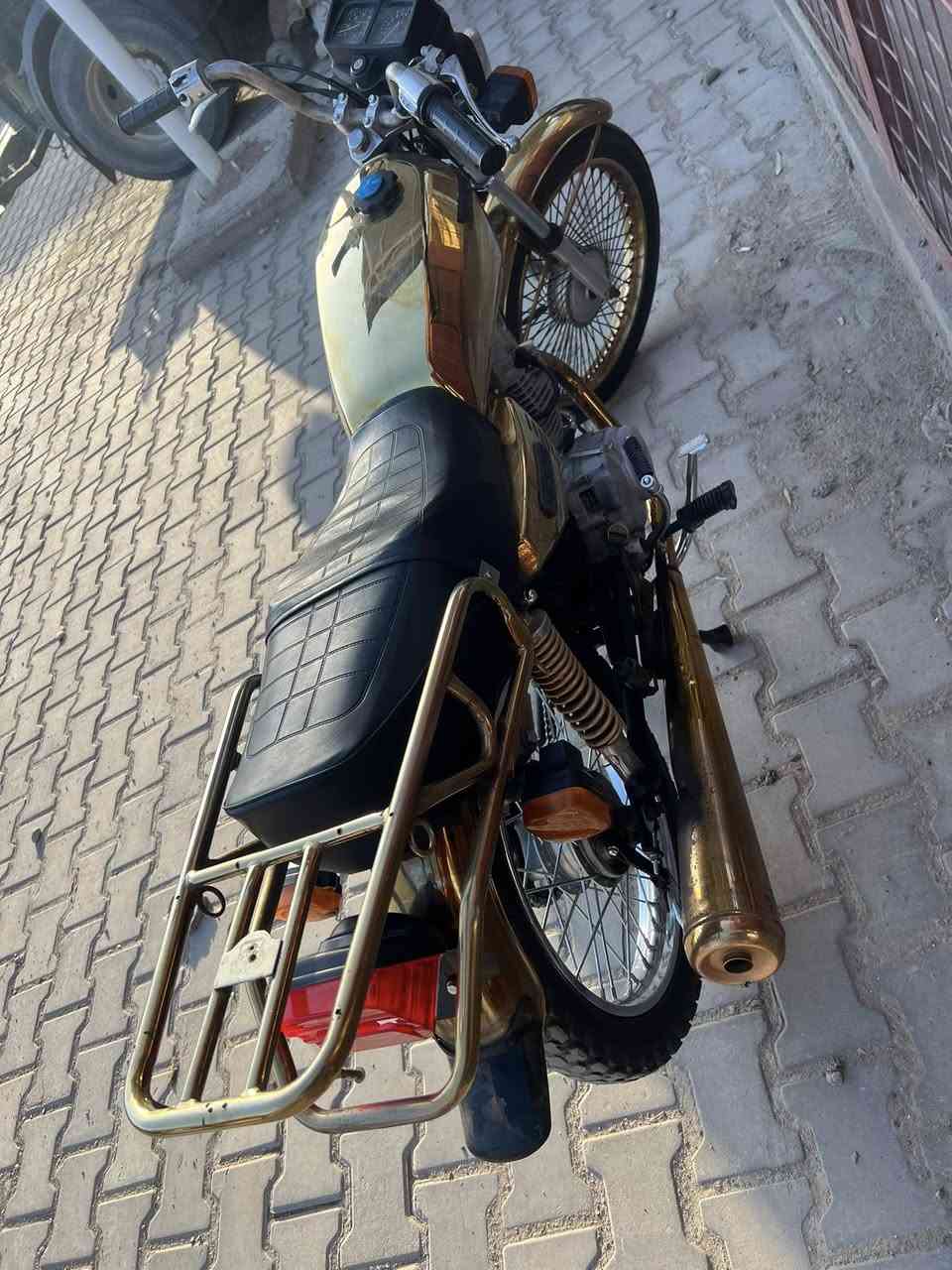 أربع كير مديل ١٦اوراق اصولي جاهزة كل نقص مابيهة كوت واسط حي الجامعة ***********
