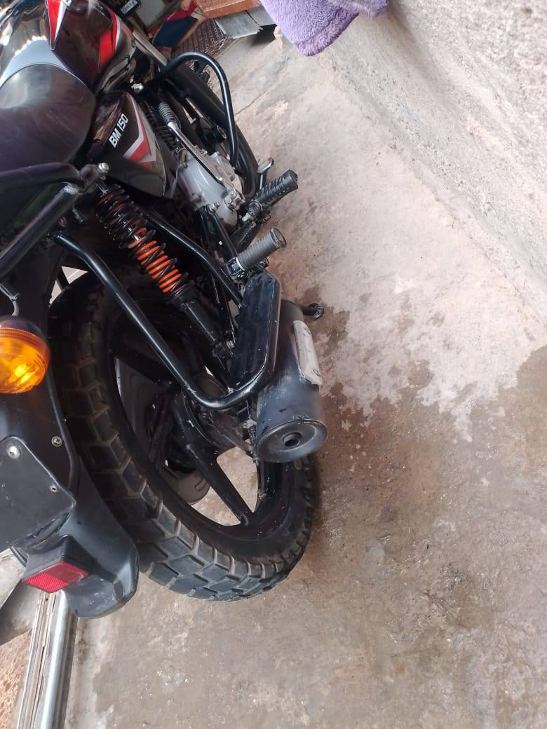 سلام عليكم بوكسر كلاسيك موديل 23 نازله ب 25 كفاله عامه برغي مامفتوح منه مكاني بغداد  الحسينيه وسعره قفل قفل يعني ادك عليه ابد لاتعاملني السعر مليونين 50 الدراجه ب اسمي بنفس اليوم احولك ***********
