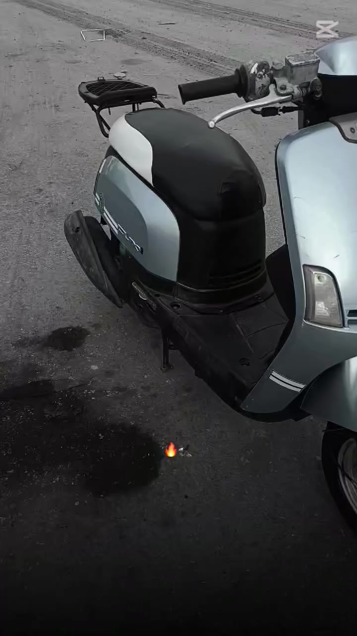 بوليس لبيع 700وبيه مجال راسني عل خاص دراجه حلوه ماناقصه شي


**إذا كنت صاحب هذا الإعلان وتريد حذفه لأي سبب، رجاءا أرسل رسالة إلى الدعم الفني**