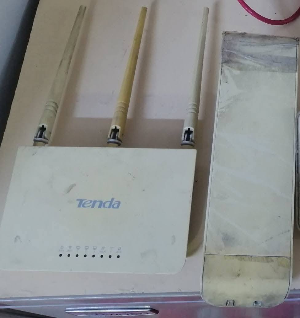 السلام عليكم راوتر و نانو
ثنينهن شغالات جنت معلكه
عل سطح حولت على الوطني
و ما احتاجه القطعتين 20 ألف
مكاني بلديات يوان قرب شارع 30
رقمي ***********
