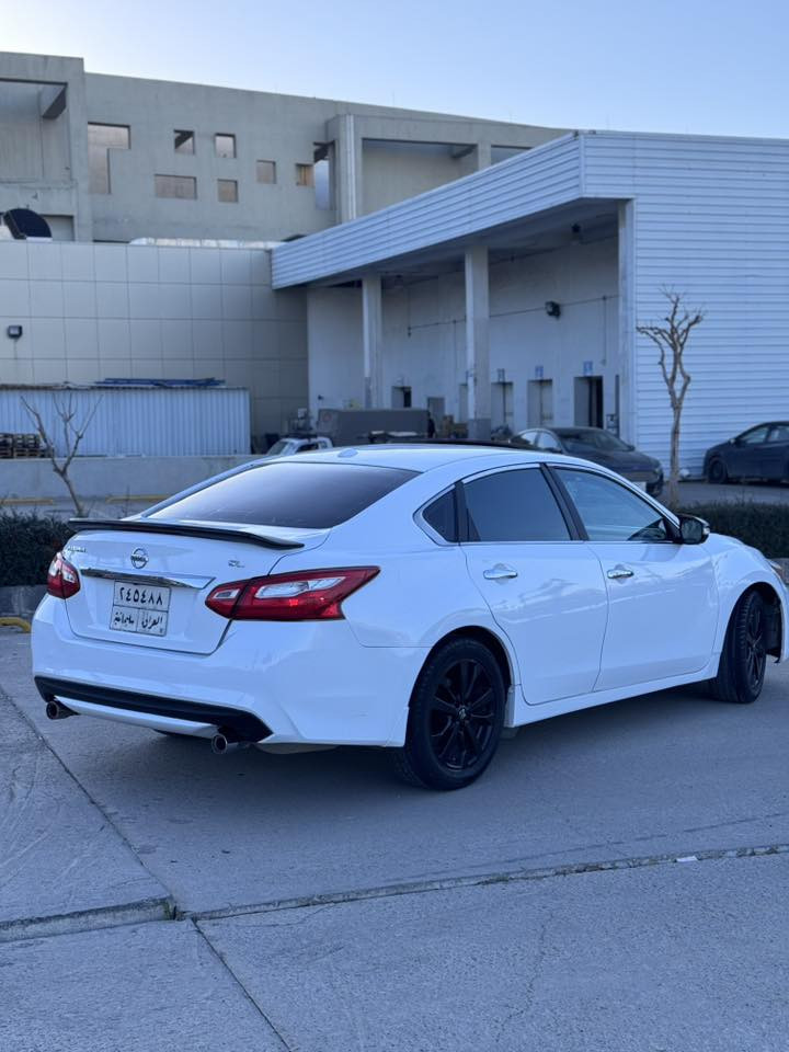 نيسان التما SL 2016 فول سلايت شاشه جبير 
السعر.         (91وعليها 5 ورقات غراما)
رادار بل مري ونقطه عمياء 
ستير هيتر
كشتات كهرب و هيتر 
إشاير بل مري 
سماعات بوس 
منضومه زينون كامل. 
بصمه تشغيل عن بعد 
بصمه ابواب 
بصمه صندوق 
قطعتين تبريد
تبريد وتتفى بشرط
طخم تاير جديد+طخم جديد + باتري جديد 
محرك وكير شرط 
السياره مكلوب شرط بدون دواخل بدون ايرباك مصبوغ عام 
السياره مابيها اي مصرف 
*********** عنوان السياره دهوك
