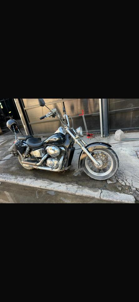 السلام عليكم دراجة شادو 400cc
كير مكينه كفاله 

كهربائيات مملعوب بيهن ابد بعدهن بتراب
 دراجة بدون اوراق اكفله سرقه عشائر  
نقصه جاملغ امامي وكيج سرعه مكسور مال ار بي ام
مكانهة كرادة بكراج 2000
*********** بي واتساب 
السعر 13 $
بدون مراوس تحياتي
