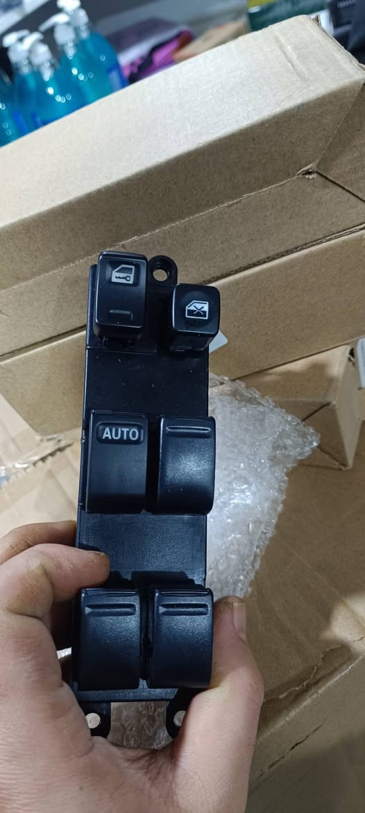 يد كرباي مال صةني كلش موديل 2000--2012
سعر واحد : 15000
10 عدد موجود 

کارەبای گشتی سەنی لای سایەق 10 دانە هەیە دانەی 15000 هەزار

شوێن /سلێمانی 

***********
