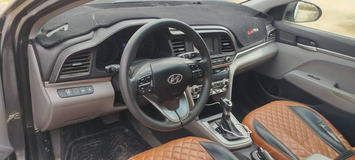 سلام عليكم للبيع النترا مديل 2020رقم مثنى معوقين وكاله عامه 
امريكي حادث صبغ الجاملغ الامامي والبنيد وصبغ نص الجاملغ الوره فقط بدون تبديل او ضرر عابر السياره جاهزه كير مكينه حداديه تبريد جاهزه مكاني السماوه الرميثه السعر 125وبيه مجال ترهم مراوس اتصال ‏‪***********‬‏
