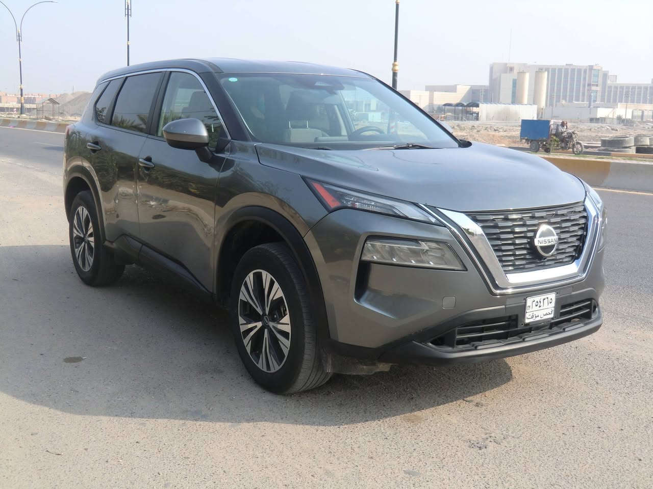 نيسان روج موديل 23 
مواصفات Sv  AWD
محرك 1.5 تيربو 201 حصان وعزم 300 نيوتن
رادار امامي وخلفي وجانبي 
توقف ذاتي
قيادة الية
اوتو هولد 
اوتو ستار
خمس اوضاع قيادة
نقطة عمياء
كامرة خلفية 
تبريد امامي خلفي مناخين
فول تحكم ستيرنك مع اوامر صوتية
شاشة تدعم ابل كار بلي واندرويد اوتو
كشن كهرباء
لايت ليد مع انارة نهارية
العداد 14 الف ميل مشي امريكا
السيارة جديدة بمعنى الكلمة 
الحادث فقط تبديل چاملغ ايسر وصبغ طرف البنيد والباقي مكفول كفالة عامة محرك كير تبريد شرط بلادي برغي ما مفتوح صور الحادث 👇 مرفقة 
السعر 155 بدون رقم تترقم محافظات 
مرقم بأسم المشتري 170

مزيد من التفاصيل الاتصال على الرقم 
***********
مكان السيارة كربلاء
