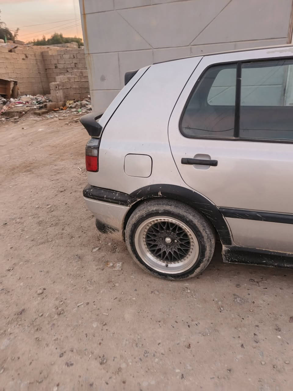 السلام عليكم ورحمه الله وبركاته جولف موديل 92 مكان الزعفرانيه 49 بها مجال شيء بسيطه***********
