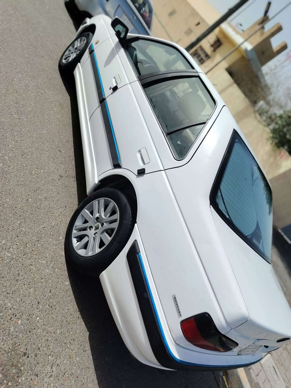 بيجو بارص 2020
كفاله من الخياس والصبغ 
ما عدا تبديل بنيد فقط ضربه سطحيه وشرط الفحط فقط البنيد 
باقي السياره مكفوله 
شاشه 
كاميرا خلفيه
تحكمات كلها شغاله
ادامه تبديل تخم درايم شفت 
وتبديل واتربمب جديد وقايش وربل المحل ادامه عامه
سياره جاهزه كل نقص مابيها
غرفتها جديده 
تبريد ثلج شرط 
كفاله كير ومحرك 
السعر 65 ومجال 
رقمها بغداد تحويل وكاله 
مكانها البصرة البهادريه
*********** الشراي فقط يتصل
