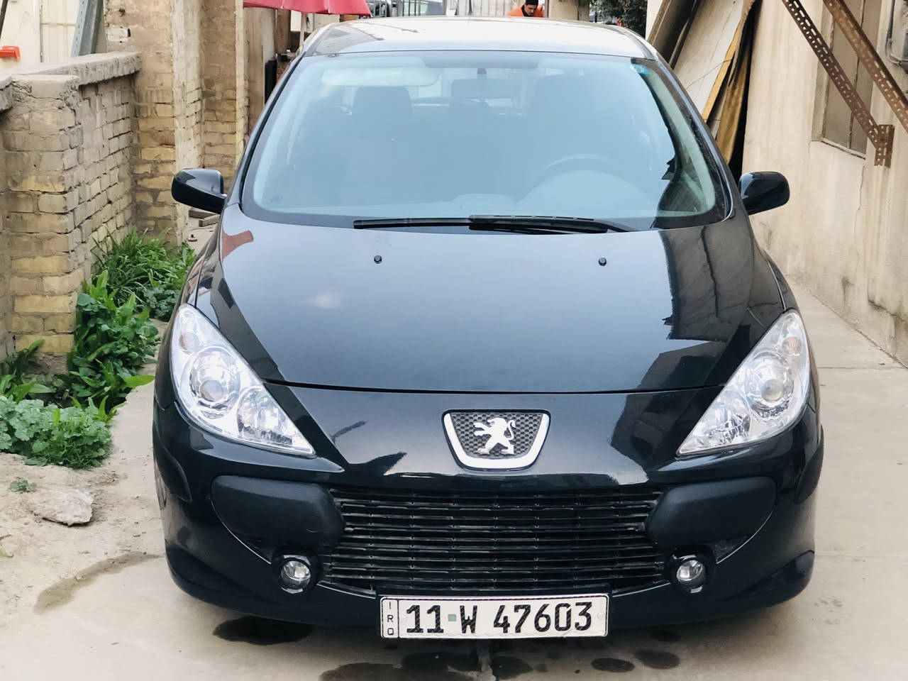 السلام عليكم بيجو فرنسي2006 السياره جديده وجاهزه ماعوزها شي مصبوغه جديد كير محرك حداديه تبريد كهربائيات شاشه تاب السعر68وبيها مجال تعال كلب وشوف وسهله لتخابرني وتكلي شكد بيها مجال العنوان كراده ساحه الواثق ***********
