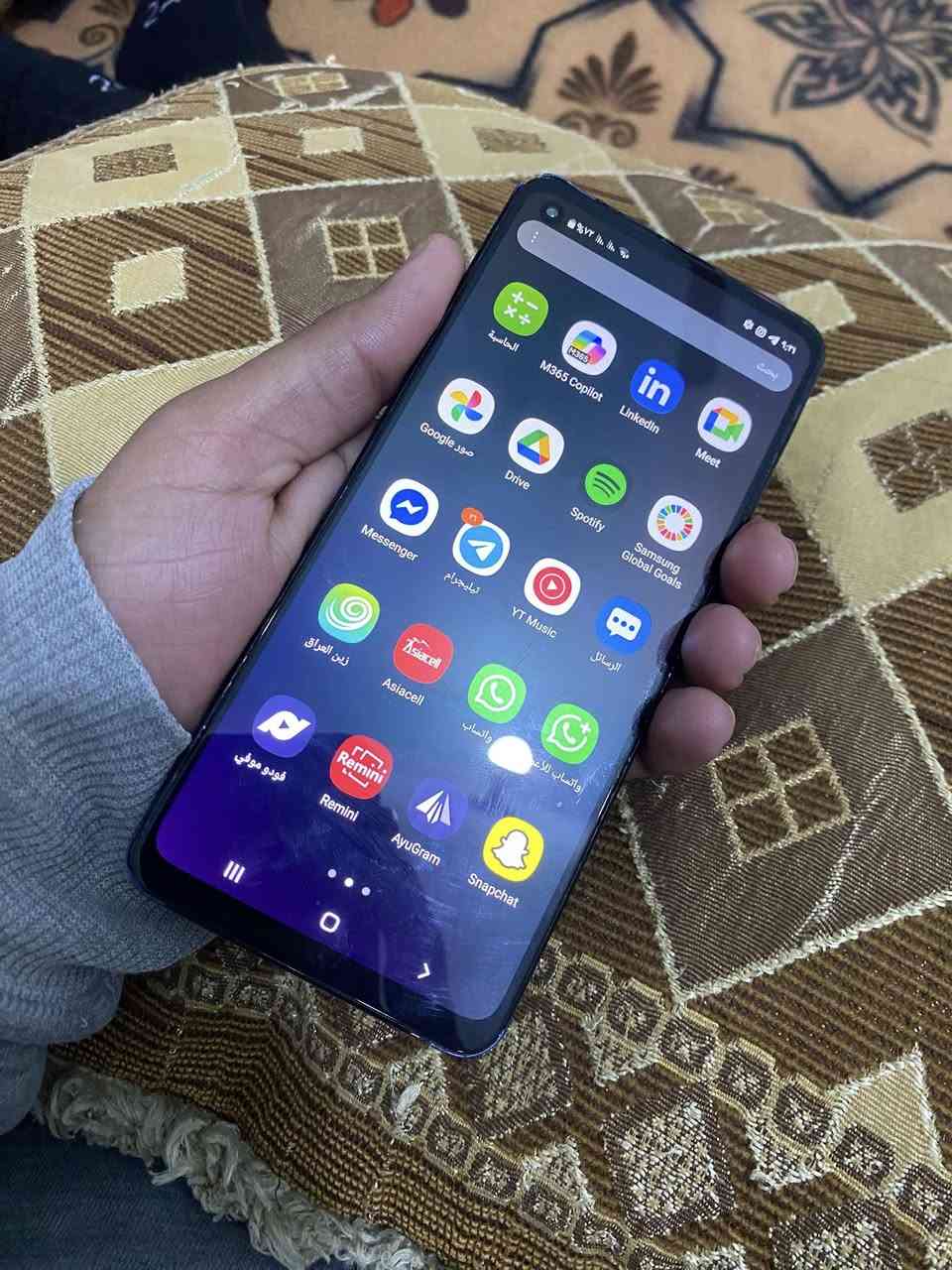 سلام عليكم
سامسونج a21s ب٥٥ ألف قفل 
شاشة وكاله اصلية شحن تايبسي كلش زين بالشحن تواصل ***********
مكاني فلوجه
