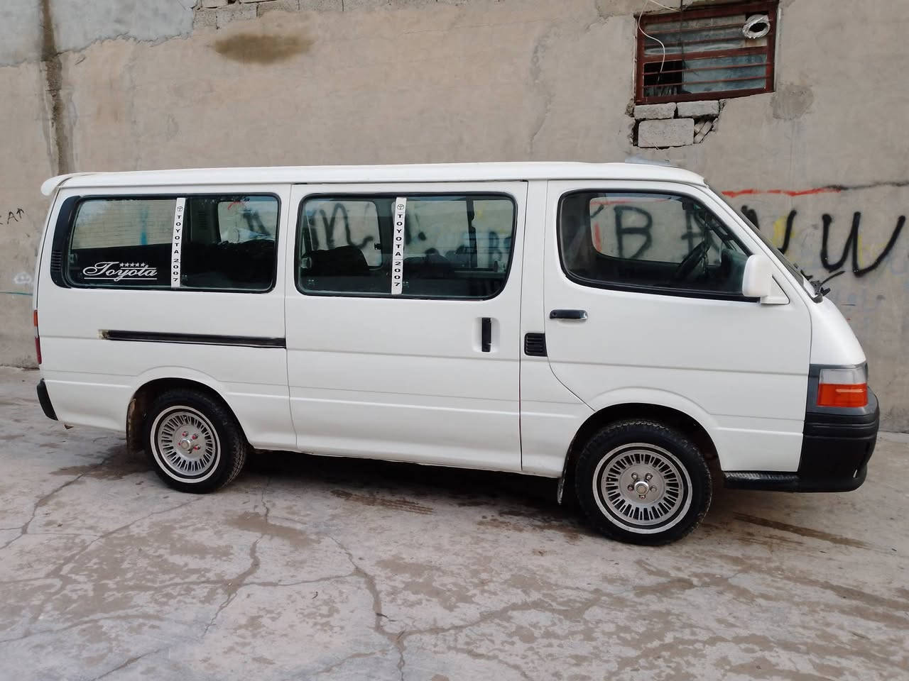 سلام عليكم باو بوز  للبيع موديل 2007  سنەویە جدید  بسمی الحد 2031  مكينه كير مكفولات مكينه وینجی كير عادیە صدر امامي وخلفي جديد كهربائيات كلها شغاله تخم تاير باتري جديد السعر 78 او بيها مجال استفسار*********** مكان سياره کلار  
*********** کۆڕەک....
