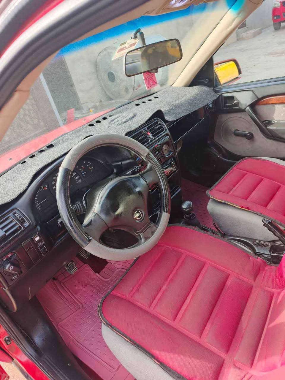 سلام عليكم اوبل فيكترا حجم 16 موديل 1991 سنويه لل 2028 دفتر بنزين بيها مكفوله من الضربة فقط الهلالات معمرة عنوان كركوك سعر 38 بيه مجال *********** Singapore
