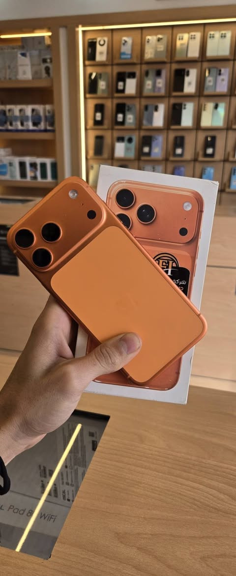 يالله 
17 pro max 
256 
Za
نسخة الشريحة 
بطارية 💯 
القطعتين مكفولات 
وحده 44
وثانية 46 دوره شحن 
7733330769
